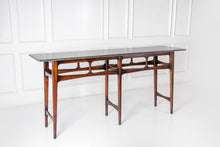 Cargar imagen en el visor de la galería, Credenza Magnolia