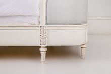 Cargar imagen en el visor de la galería, Recamara Daybed Antique