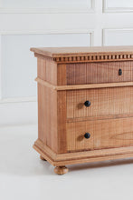 Cargar imagen en el visor de la galería, Buro Aserrado