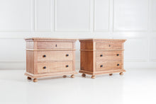 Cargar imagen en el visor de la galería, Buro Aserrado