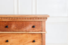 Cargar imagen en el visor de la galería, Credenza Aserrada