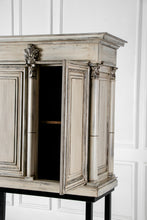 Cargar imagen en el visor de la galería, Armario Hueso Antique