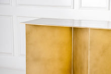 Cargar imagen en el visor de la galería, Credenza Dumbo