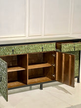 Cargar imagen en el visor de la galería, Credenza Santacruz Verde Antique