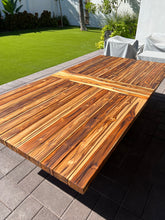 Cargar imagen en el visor de la galería, Comedor Exterior de Teca