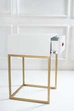 Cargar imagen en el visor de la galería, Buró Flamingo