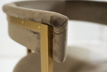 Cargar imagen en el visor de la galería, Silla Tripie Dorado